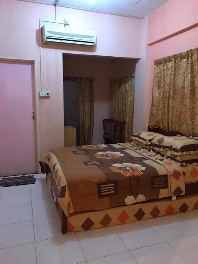 Trisya Homestay Kuala Terengganu Bagian luar foto