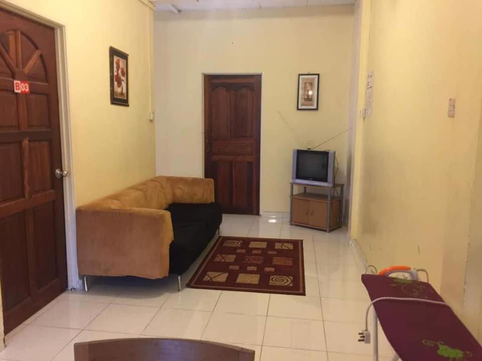 Trisya Homestay Kuala Terengganu Bagian luar foto