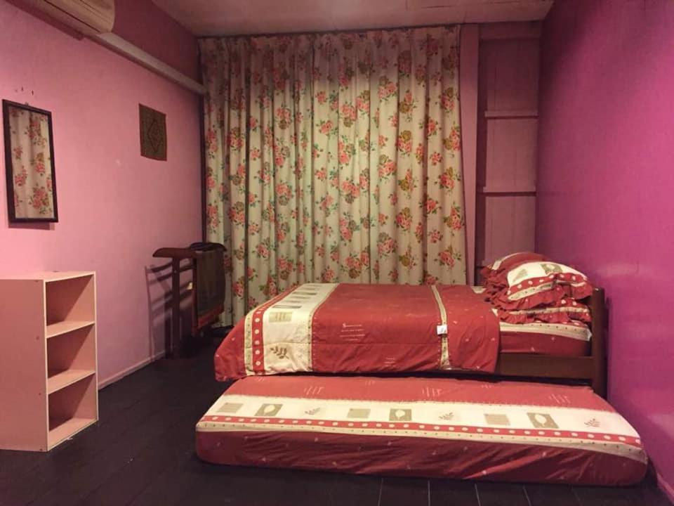 Trisya Homestay Kuala Terengganu Bagian luar foto